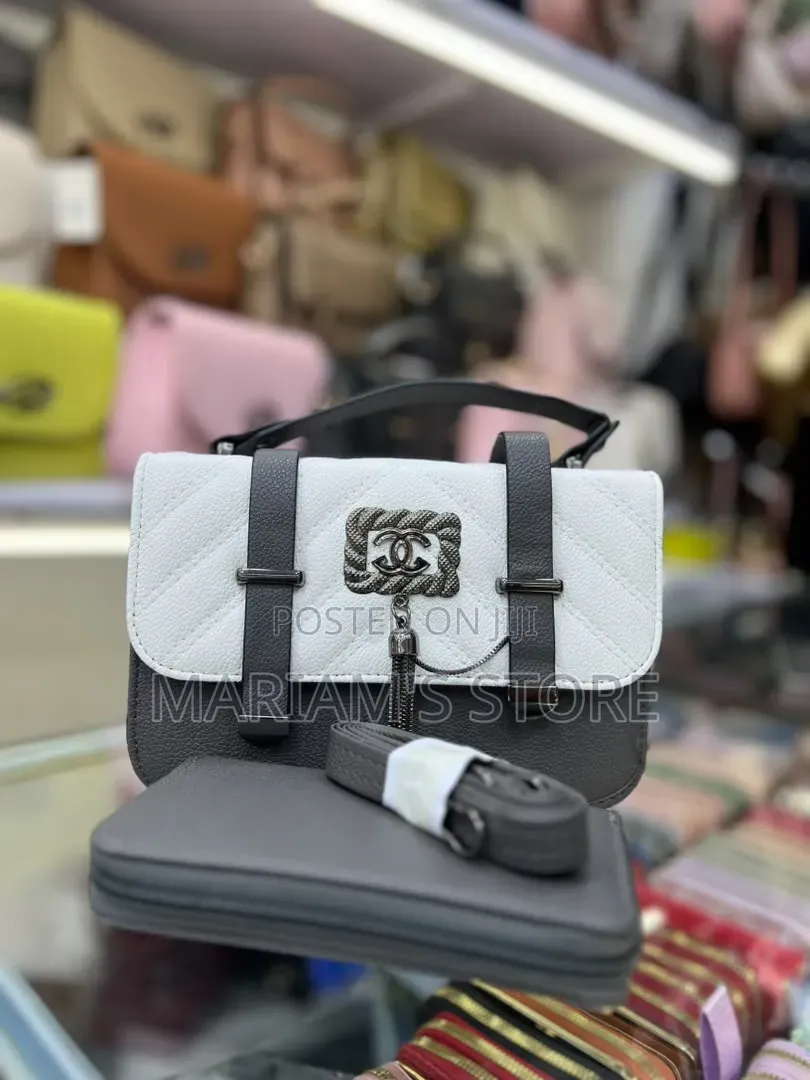 Structured Handbag in Multicolor