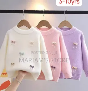 Long-Sleeve Knit Sweater Decorated With Small 3D Bows