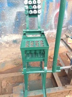 Manual Briquettes Machine