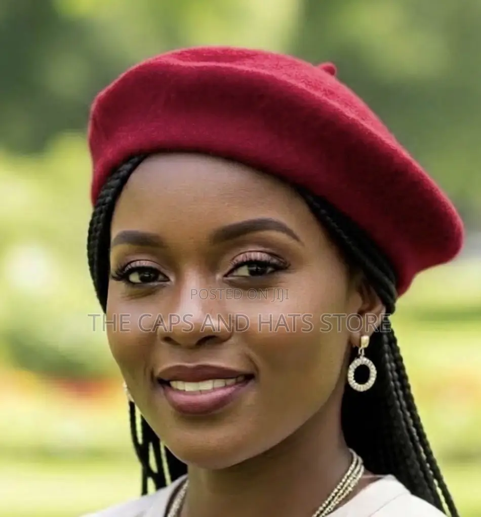 Women’s Classic Wool Beret Hats
