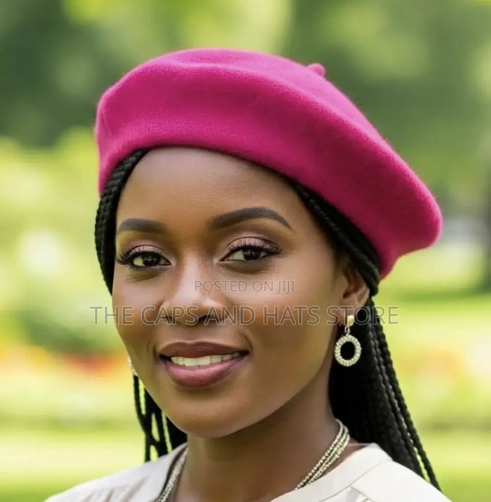 Women’s Classic Wool Beret Hats