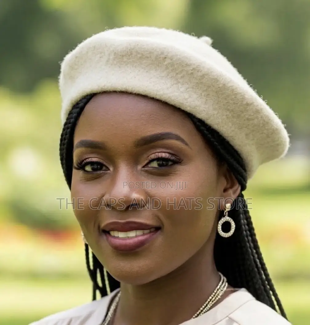 Women’s Classic Wool Beret Hats