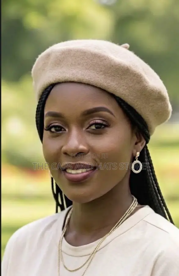 Women’s Classic Wool Beret Hats