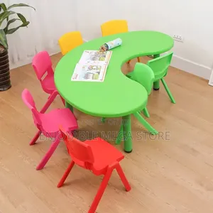 Moon Shaped Plastic Kids Table and 6 Chairs Set