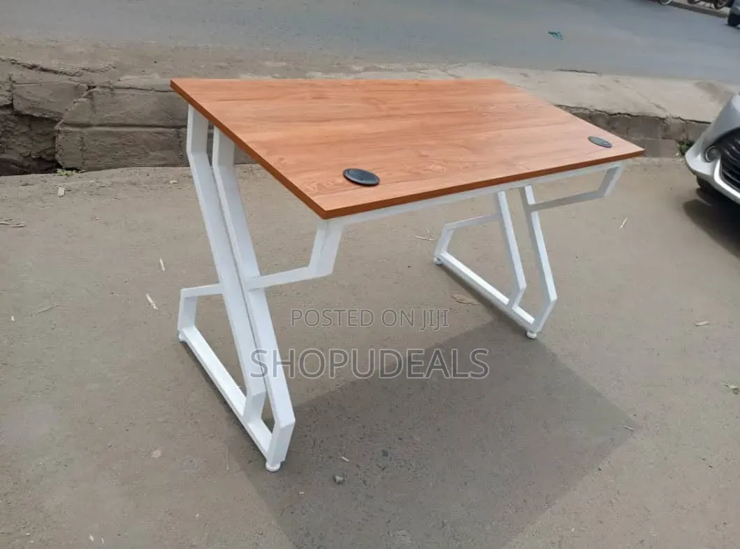 Modern Rectangular Office Desk Featuring a Wooden Top
