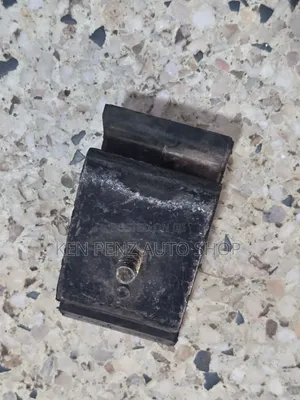 Mitsubishi Pajero IO 1998 - 2000 Sides Engine Mounting