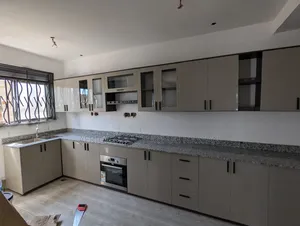 Morden Fitted Kitchen Disign