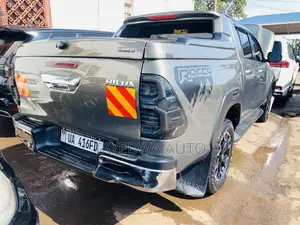 Toyota Hilux Revo Double Cab Deisel 2.8 AWD 2016