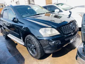Mercedes-Benz M Class ML 350 2005