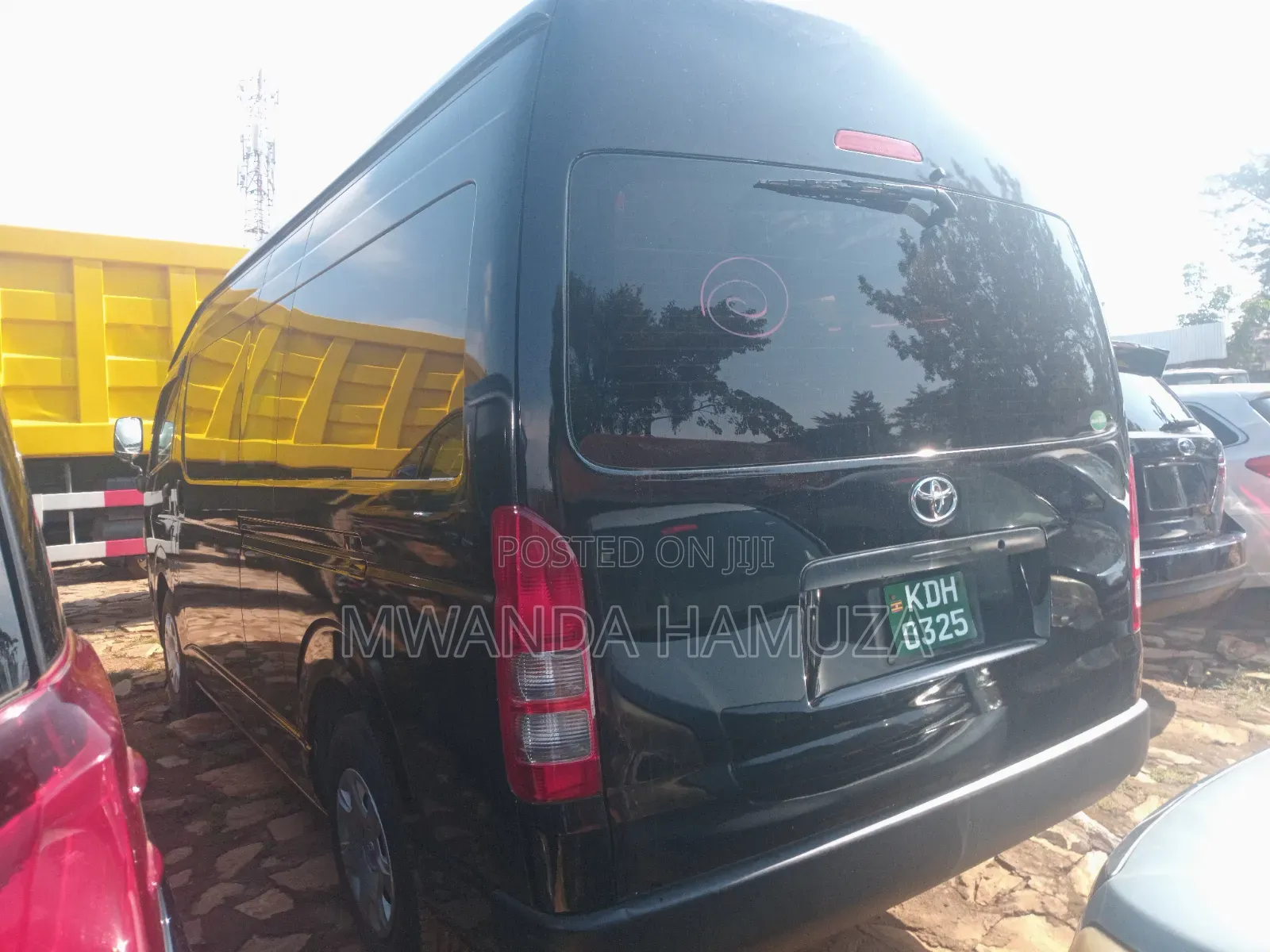 Toyota HiAce 2019 Blue