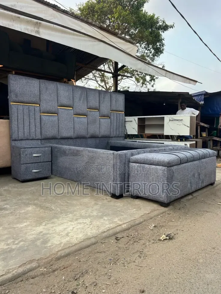 Full Bed Set 5 by 6 Bed in Gray
