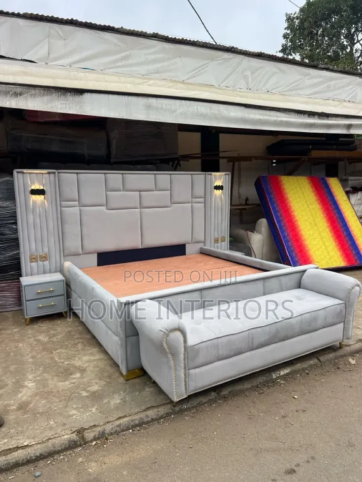 Full Bed Set 5 by 6 Bed in Gray