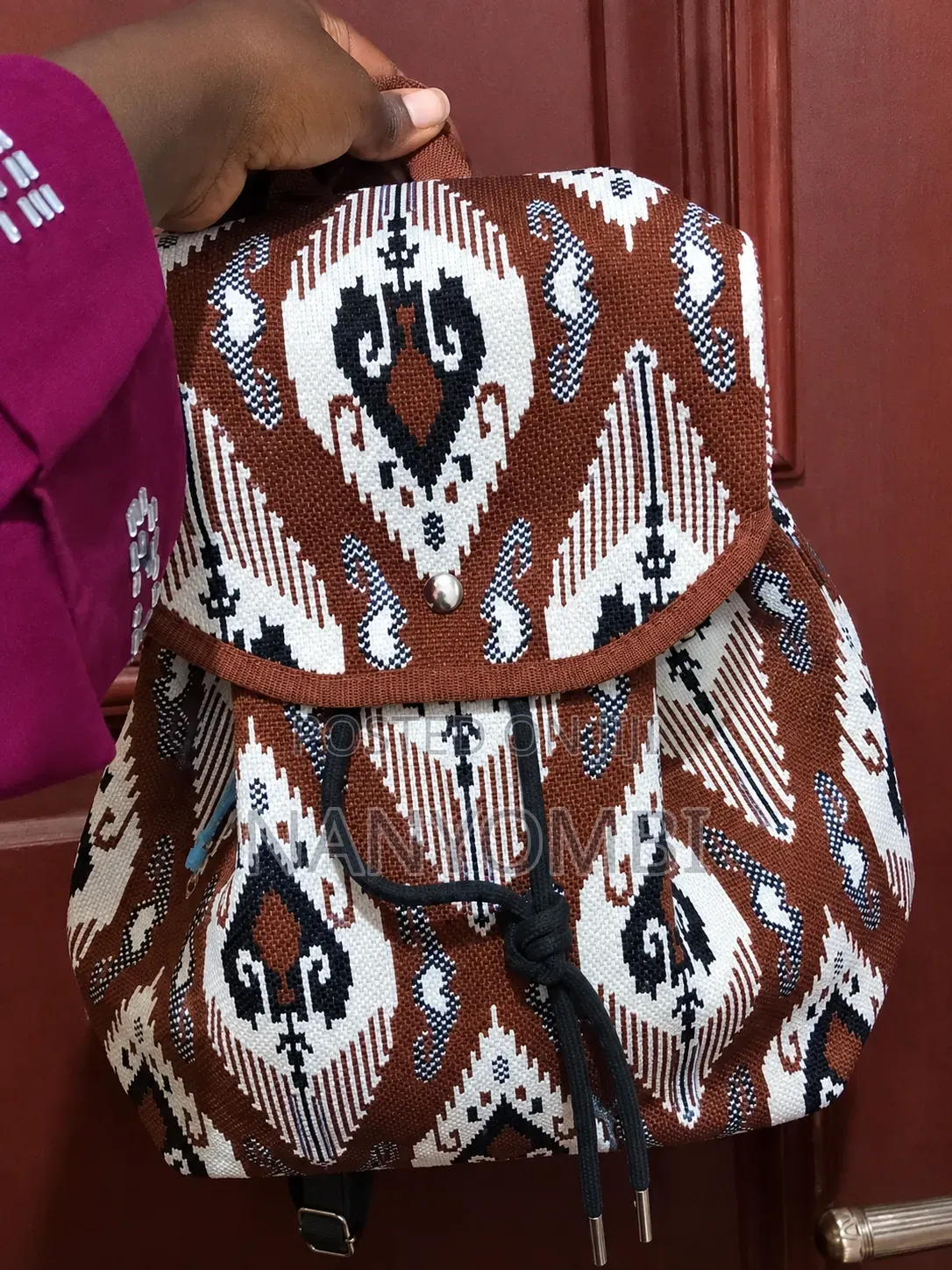 Trendy Sweater Tote Bags