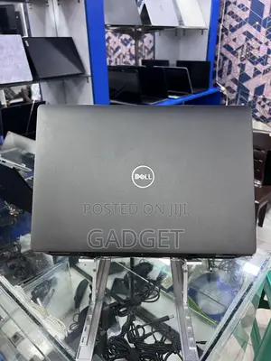 Laptop Dell Latitude 5300 8GB Intel Core i7 SSD 256GB