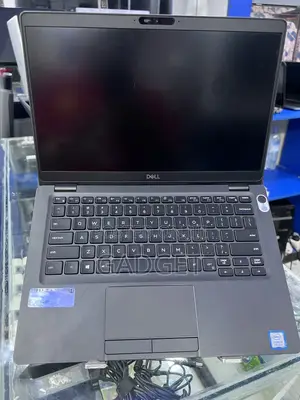 Laptop Dell Latitude 5300 8GB Intel Core i7 SSD 256GB