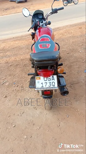 Bajaj CT 125X 2025 Red
