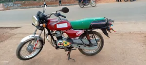 Bajaj CT 125X 2025 Red