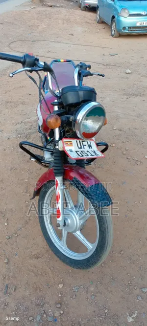 TVS HLX 125 2024 Red