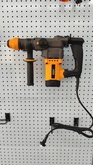 Heavy-Duty Electric Demolition Hammer (Model HWS8228 / 27st-G100)