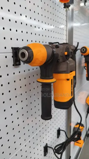 Heavy-Duty Electric Demolition Hammer (Model HWS8228 / 27st-G100)