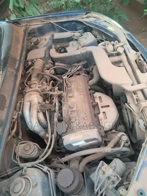 Toyota Raum 2000 Blue