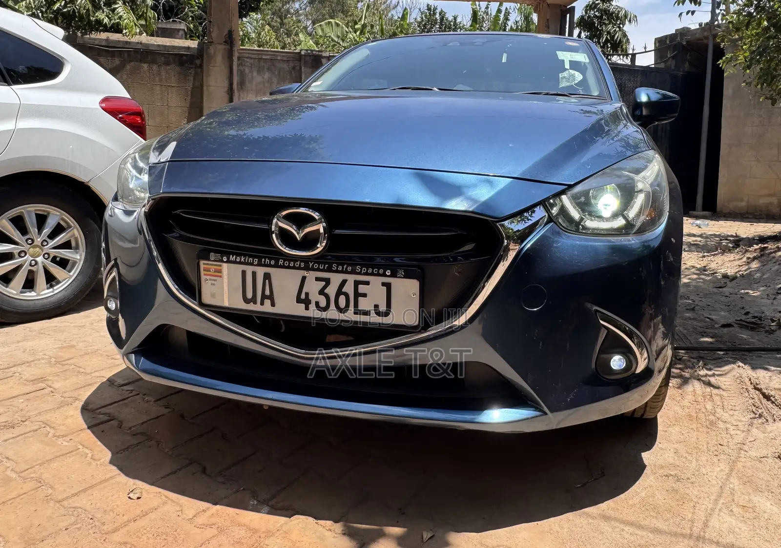 Mazda Demio 2017 Blue
