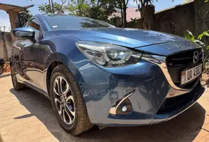 Mazda Demio 2017 Blue