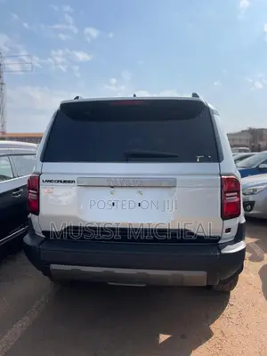 Toyota Land Cruiser Prado 2.7 2024