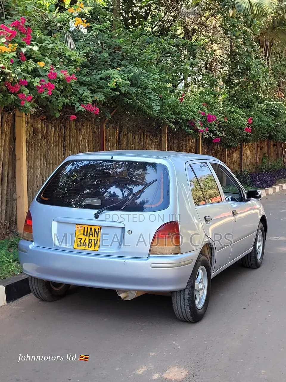 Toyota Starlet 2000 Silver