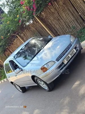 Toyota Starlet 2000 Silver