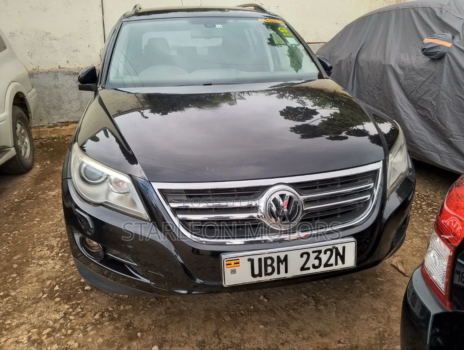 Volkswagen Tiguan 2010 Black