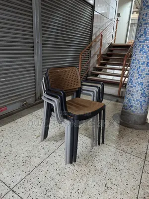 Barcelona Plastic Chairs Plastic Chairs