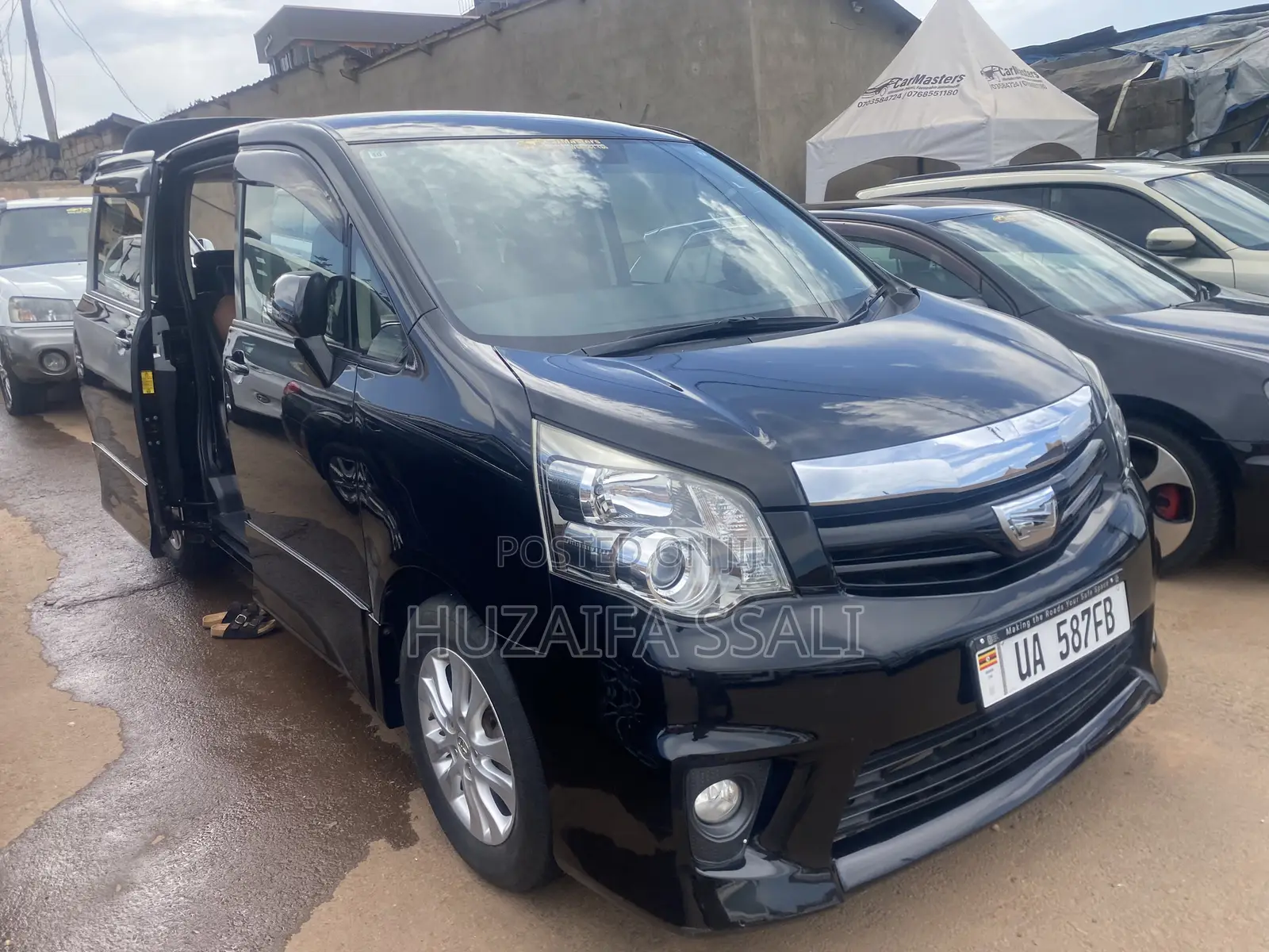 Toyota Noah 2015 Black