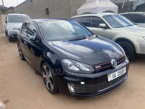 Volkswagen Golf GTI 2020 White