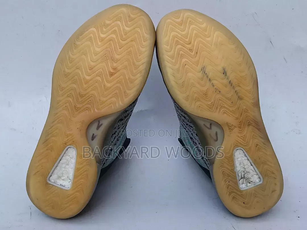 Adidas Ye Size 47Fr/12uk/12.5us Available Halla