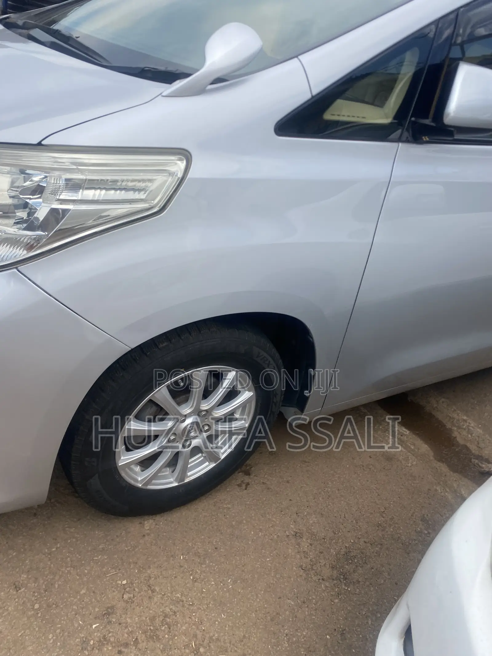 Toyota Alphard 2015 Silver