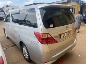 Toyota Alphard 2015 Silver