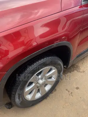 Volkswagen Tiguan 2014 Red