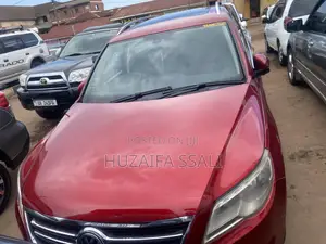 Volkswagen Tiguan 2014 Red