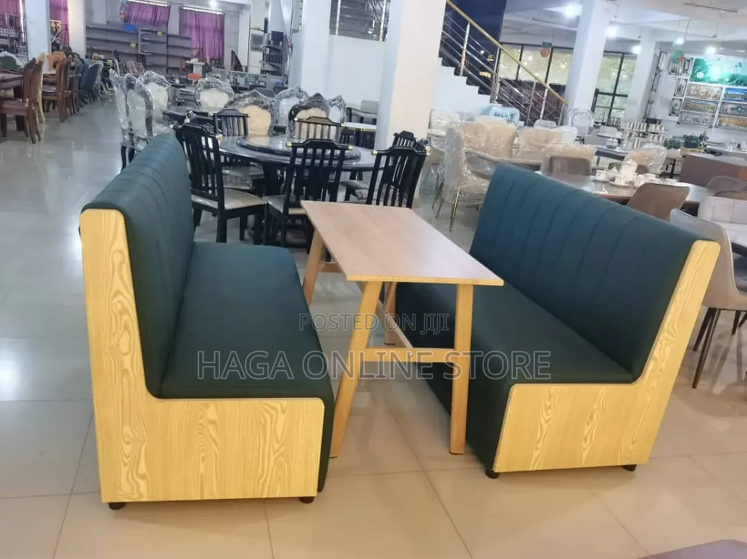 Restaurant Lounge Sofa With Table