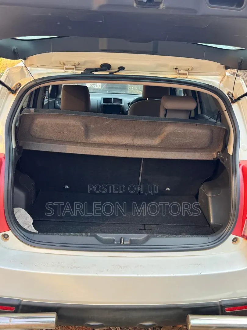 Toyota IST 2010 White