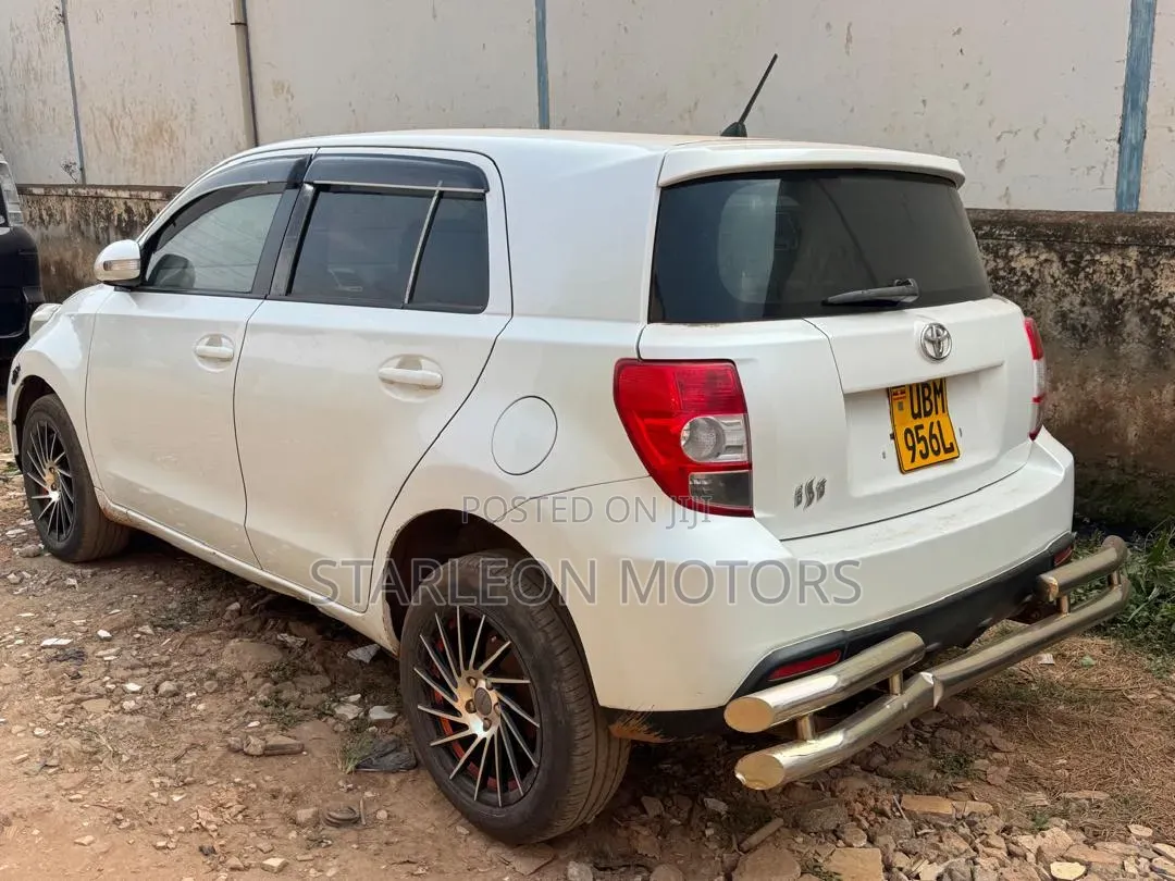 Toyota IST 2010 White