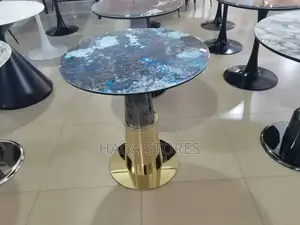 Modern Small Round Tables