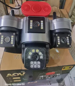 Multi-Lens AOV Solar -Powered PTZ Security Camera