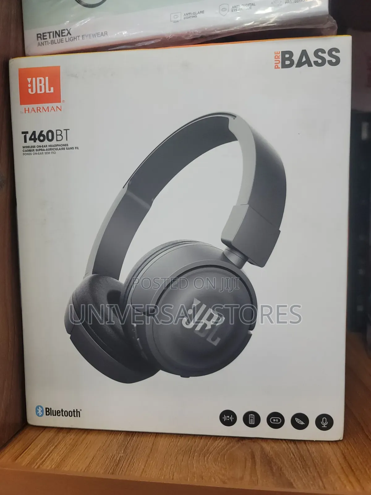 JBL T460BT Wireless On-
Ear Headphones