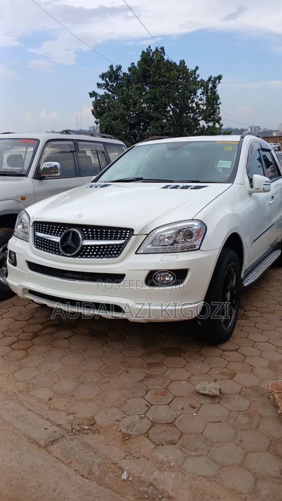 Mercedes-Benz M Class 2011 White