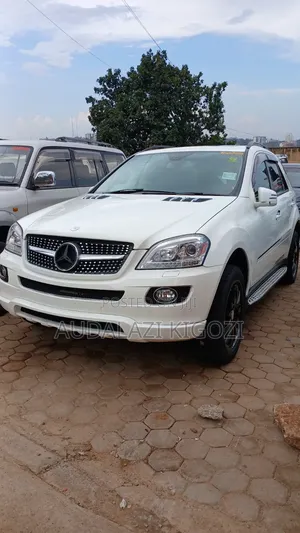 Mercedes-Benz M Class 2011 White