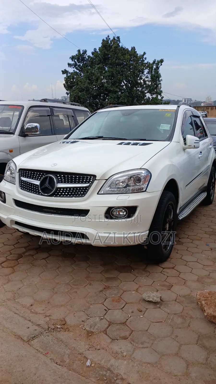 Mercedes-Benz M Class 2011 White