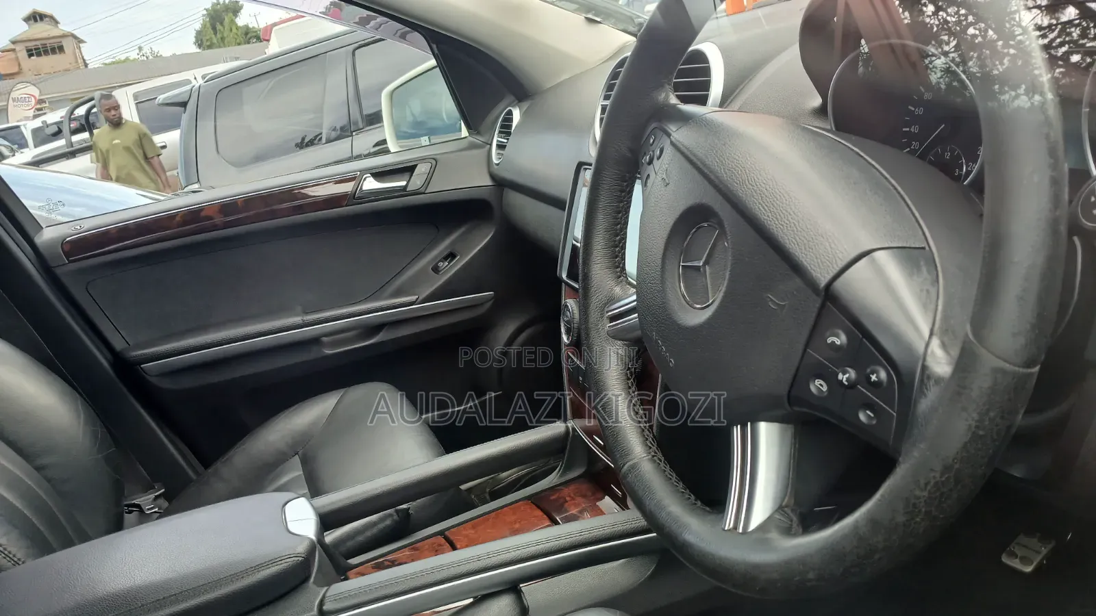 Mercedes-Benz M Class 2011 White