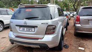 Mercedes-Benz M Class 2011 Silver